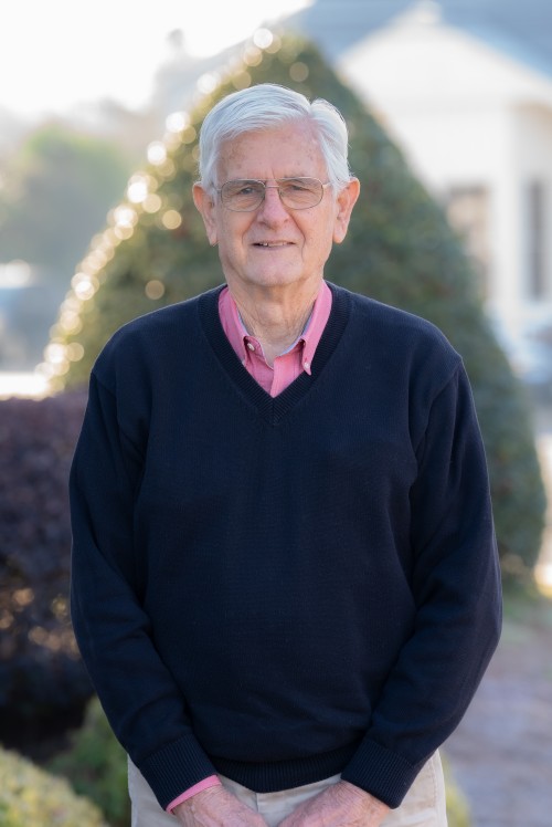 Click to view profile for Hugh Lentile